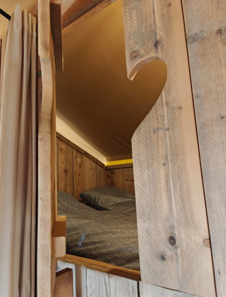 Hoogslaper in de glampingtent